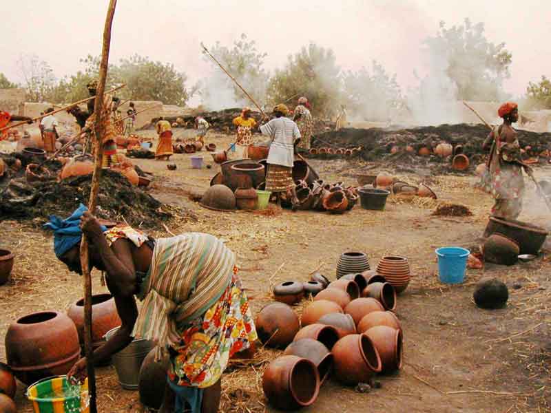 Un village artisanal en Arfique